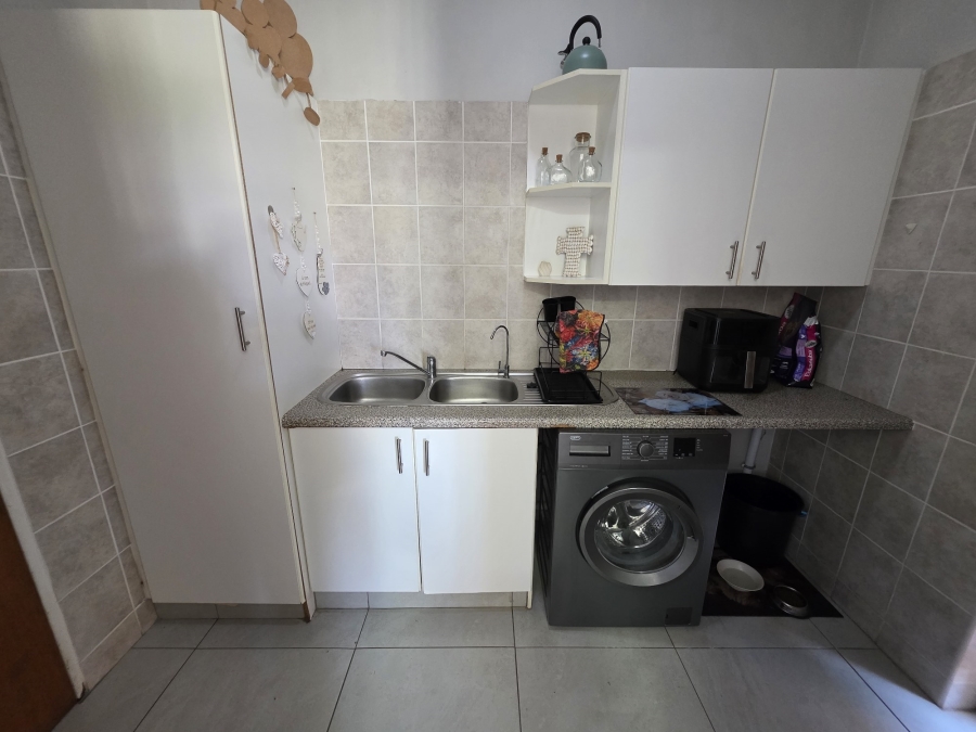 2 Bedroom Property for Sale in Ferreira Town Eastern Cape
